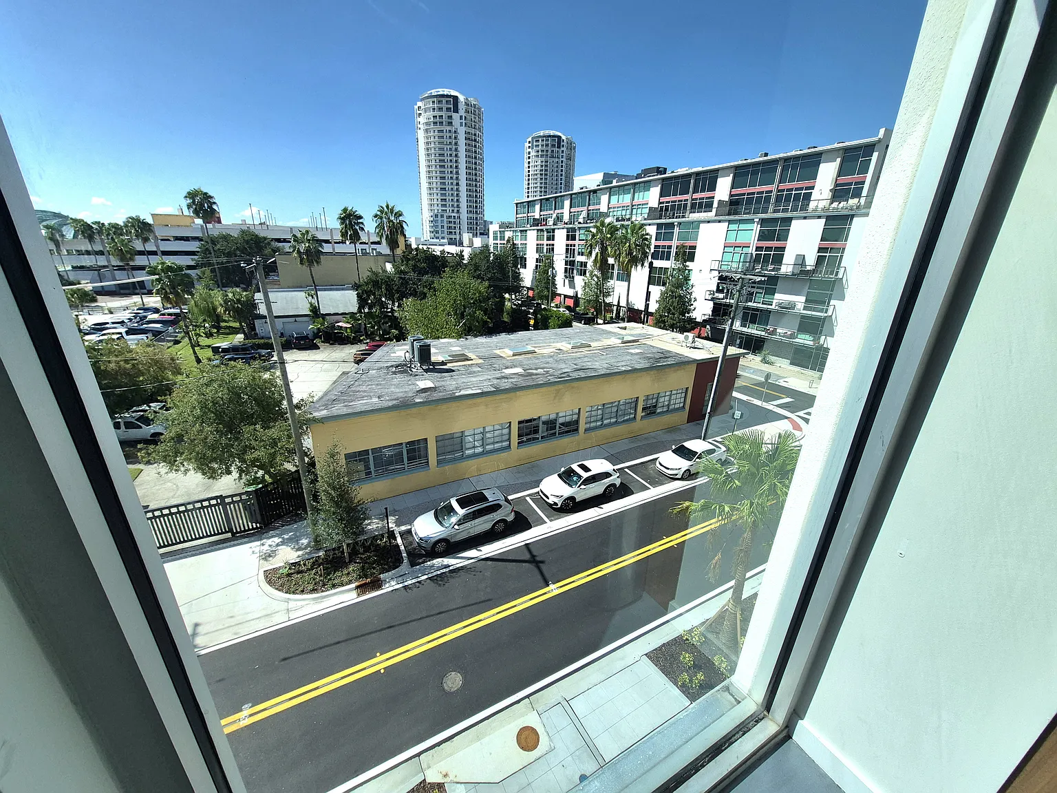 1 bed, 925 sqft, $3,795 — Photo 4