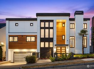 1432 Palm Ave SW, Seattle, WA 98116