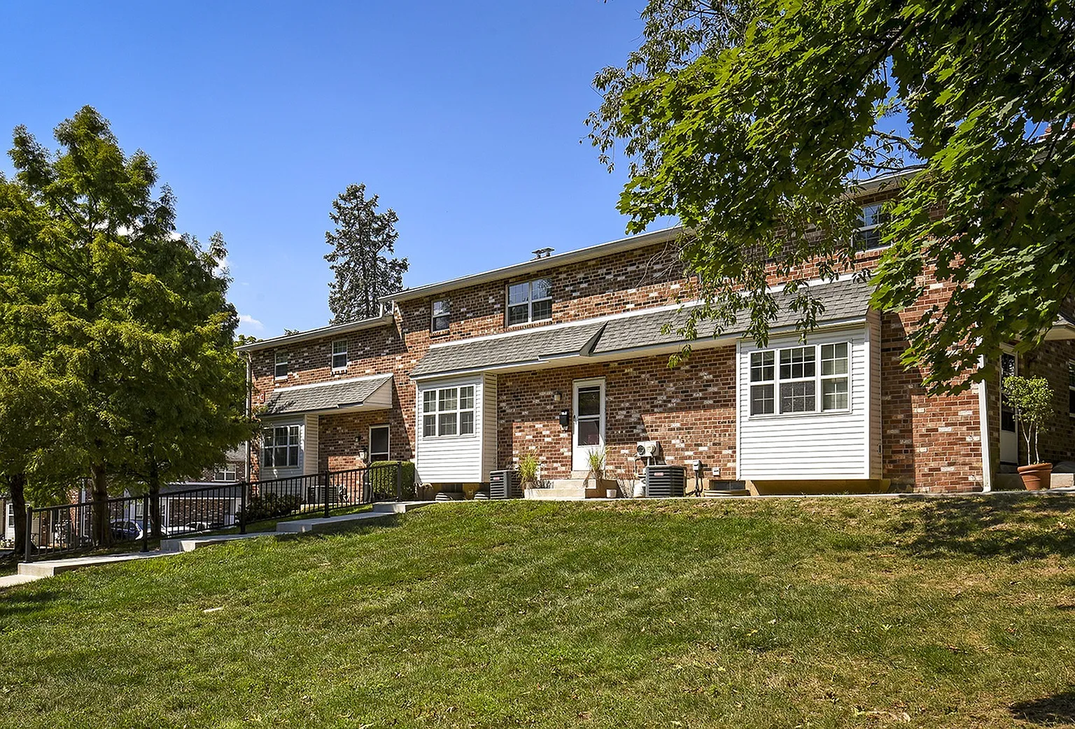Paoli Place South Valley Townhomes — Photo 2