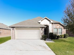 6036 Deck House Rd, Fort Worth, TX 76179