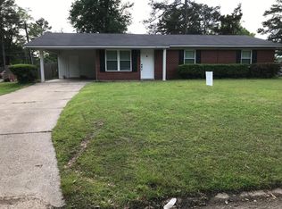 2301 Pinson Dr, Texarkana, AR 71854