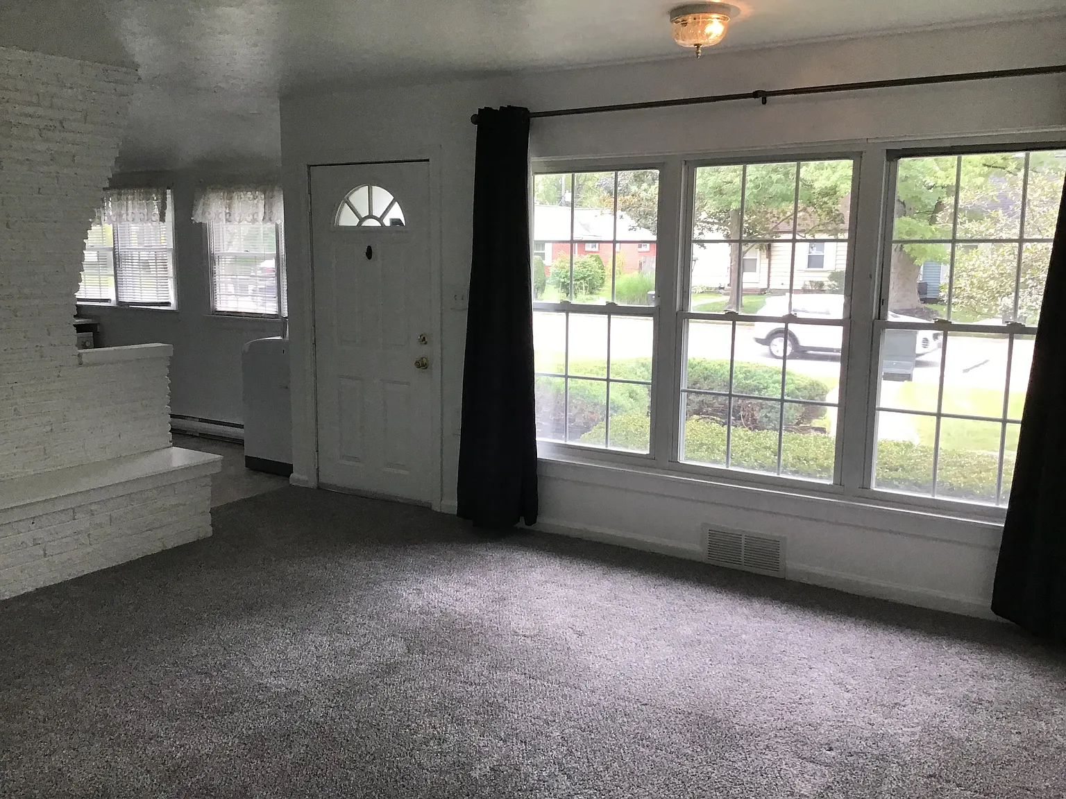 2 bed, 926 sqft, $1,400 — Photo 4