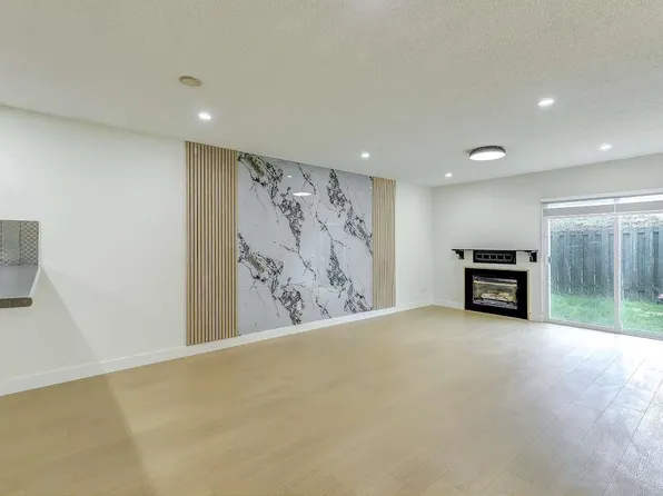 3030 Trethewey St #35, Abbotsford, BC V2T 4N2