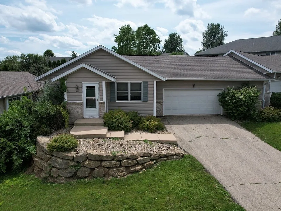 521 Meadow View Rd