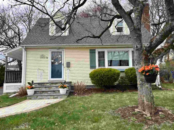 15 Federal Street, West Hartford, CT 06110