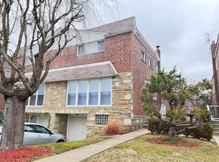 2135 Hoffnagle St, Philadelphia, PA 19152