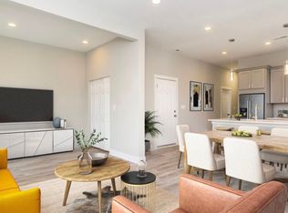 824 N Oakley Blvd APT 3, Chicago, IL 60622