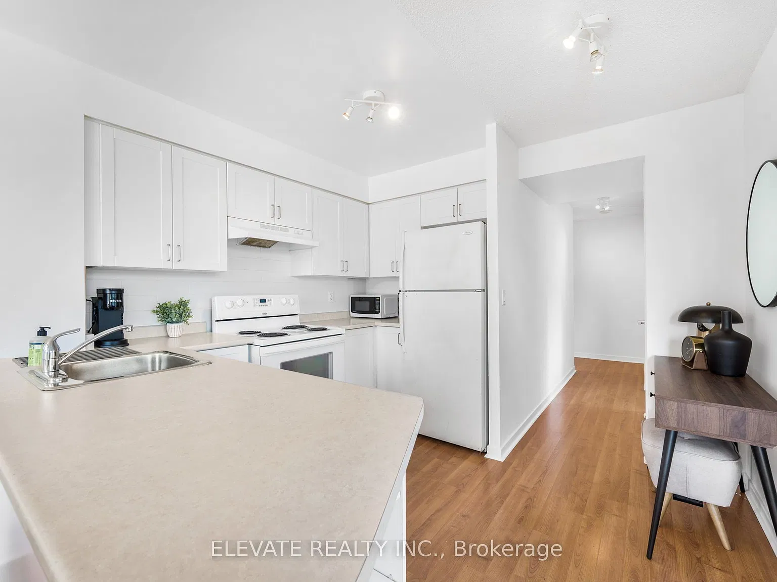 2 bed, $2,750 — Photo 4