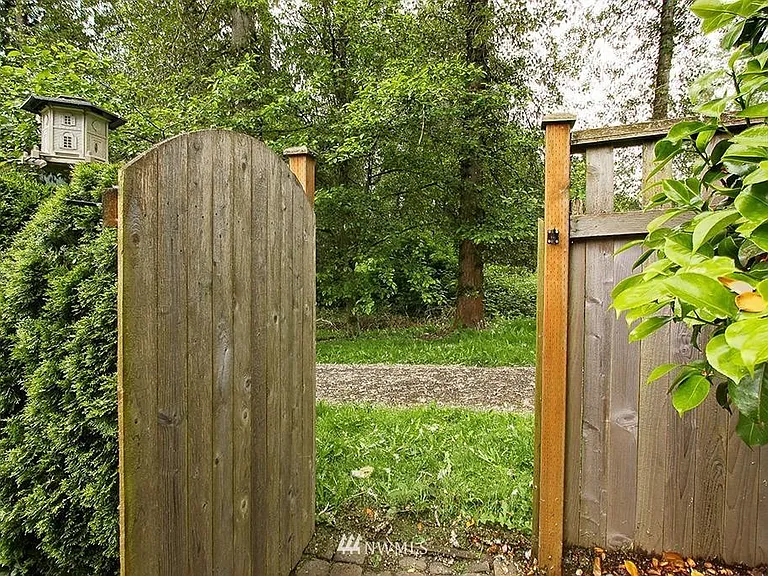Gate to the park. There will be a new fence installed.