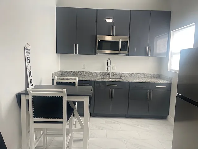 798 SW Abraham Ave #1 — Photo 19