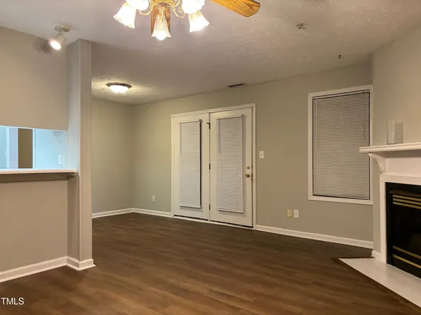 308 Waterdown Dr APT 3, Fayetteville, NC 28314