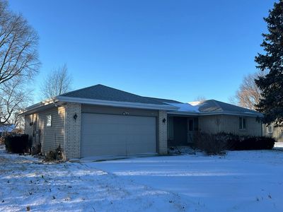 449 E Oak St, Washburn, IL, 61570