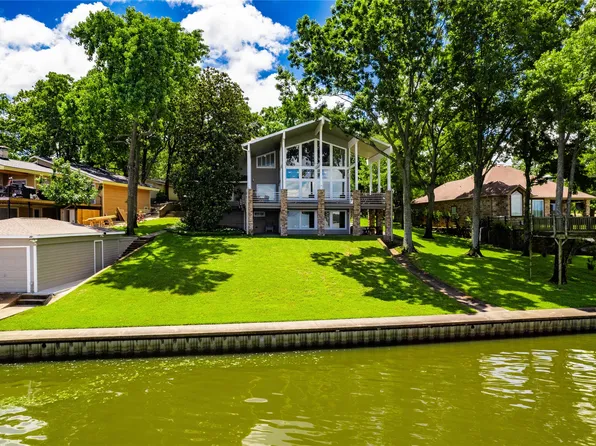 1232 Whispering Springs Dr, Kemp, TX 75143