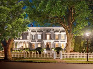 186 Main St, Sag Harbor, NY 11963