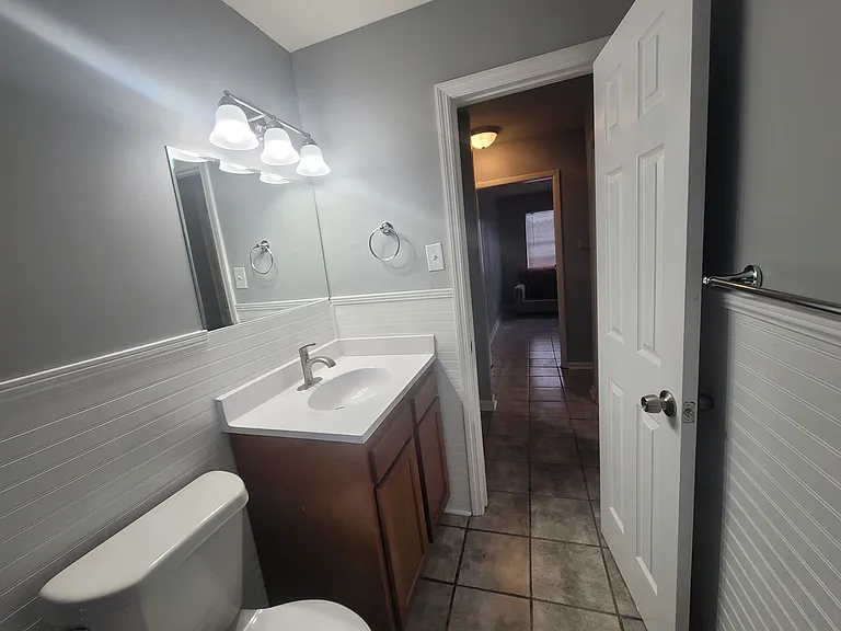 Bathroom2