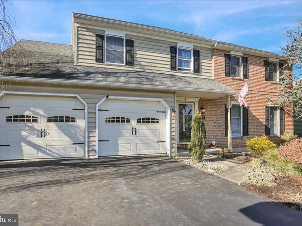 820 Redwood Ave, Wyomissing, PA 19610