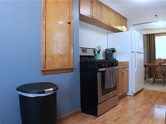4th image of 11351 Schwab Dr