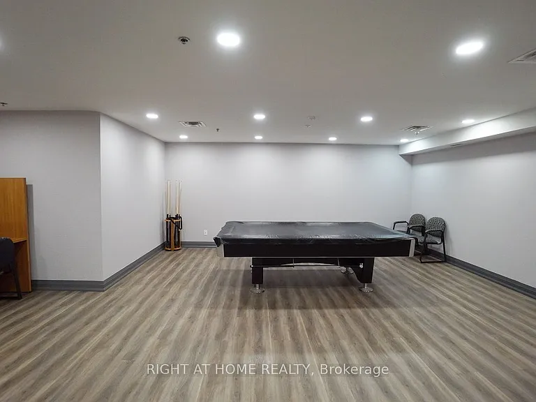 219 Fort York Blvd #3307 — Photo 38