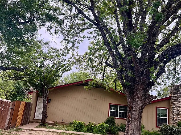 10307 Burmaster Ln #B — Photo 14