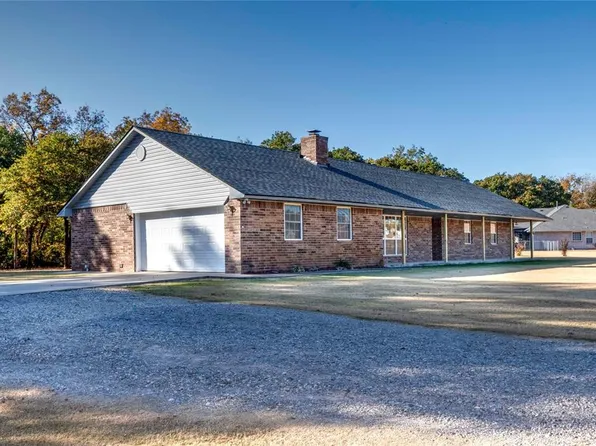23 Northwood Dr, Shawnee, OK 74804