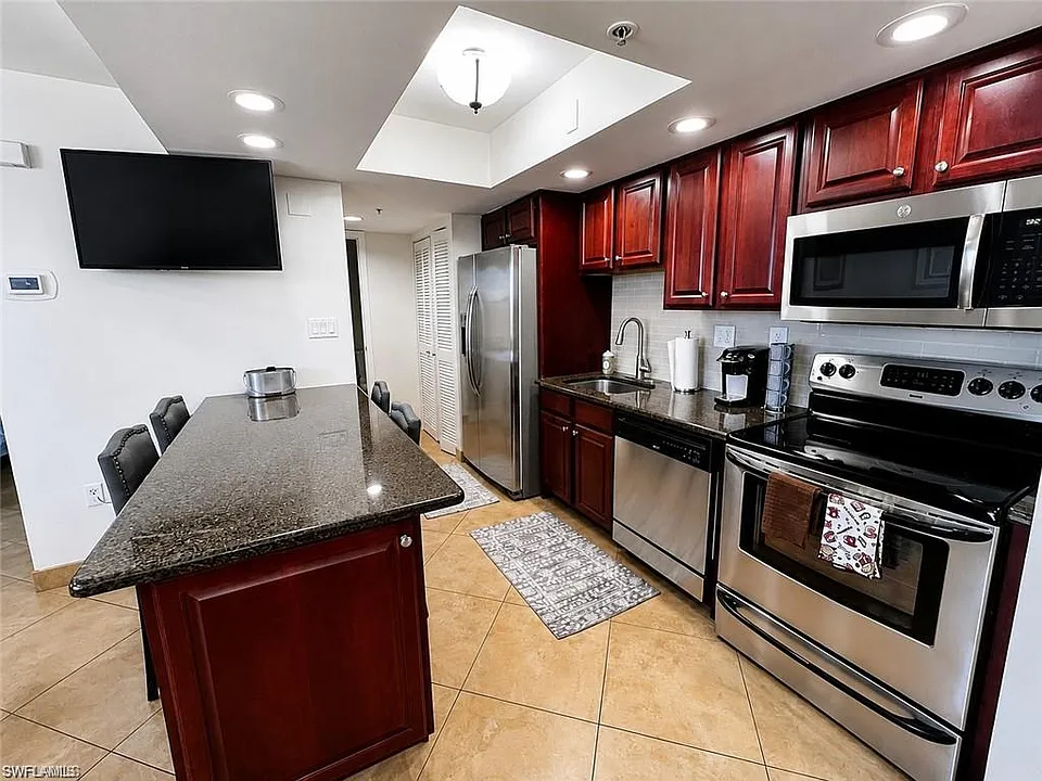 7390 Estero Blvd #203B