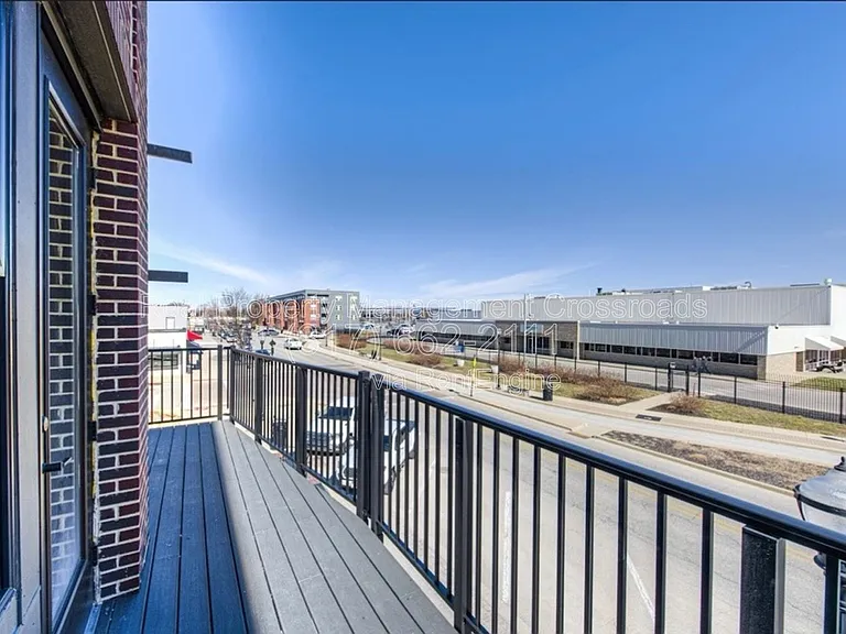 1302 N Main St #209 — Photo 25