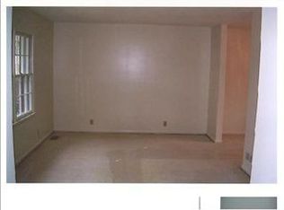 3304 Yorkshire Ct, Raleigh, NC 27604