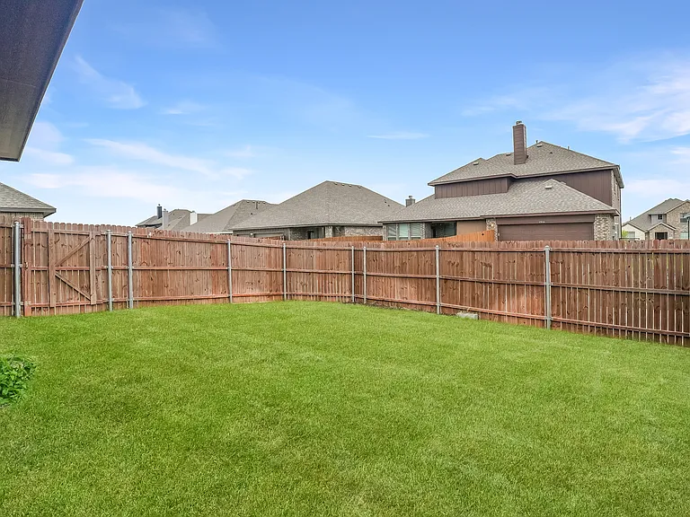 1517 Pegasus Dr — Photo 24