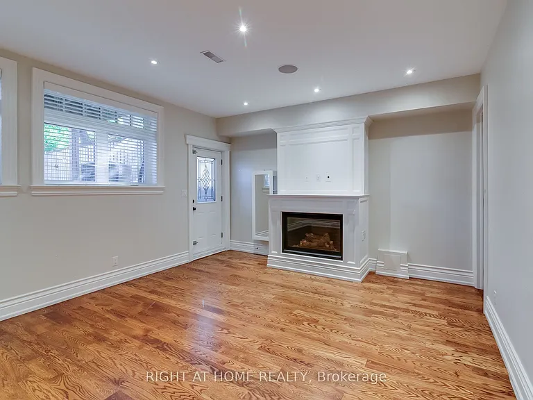 109 Banff Rd — Photo 33