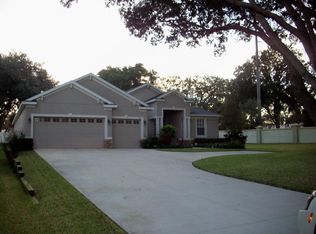 901 Arista Blvd, Valrico, FL 33594