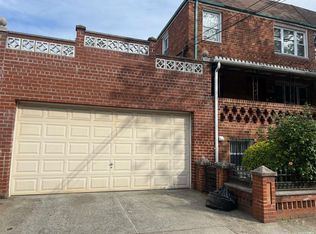 2230 Harman St, Flushing, NY 11385