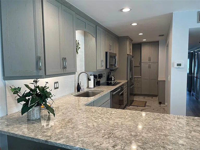 5400 Gulf Dr #32 — Photo 3