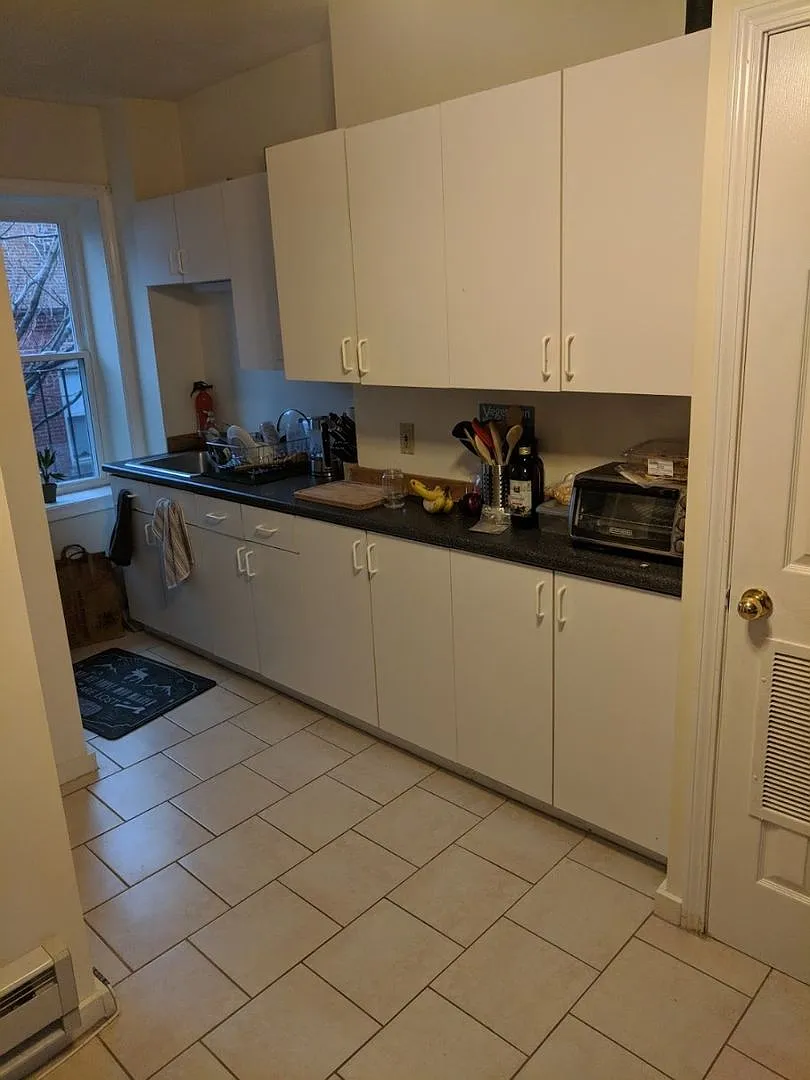 Nice 2 bed in North End — Photo 3
