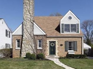 1942 Greenwood Ave, Wilmette, IL