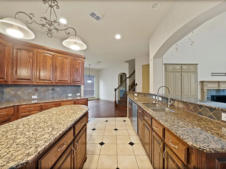 2245 Homestead Ln — Photo 18