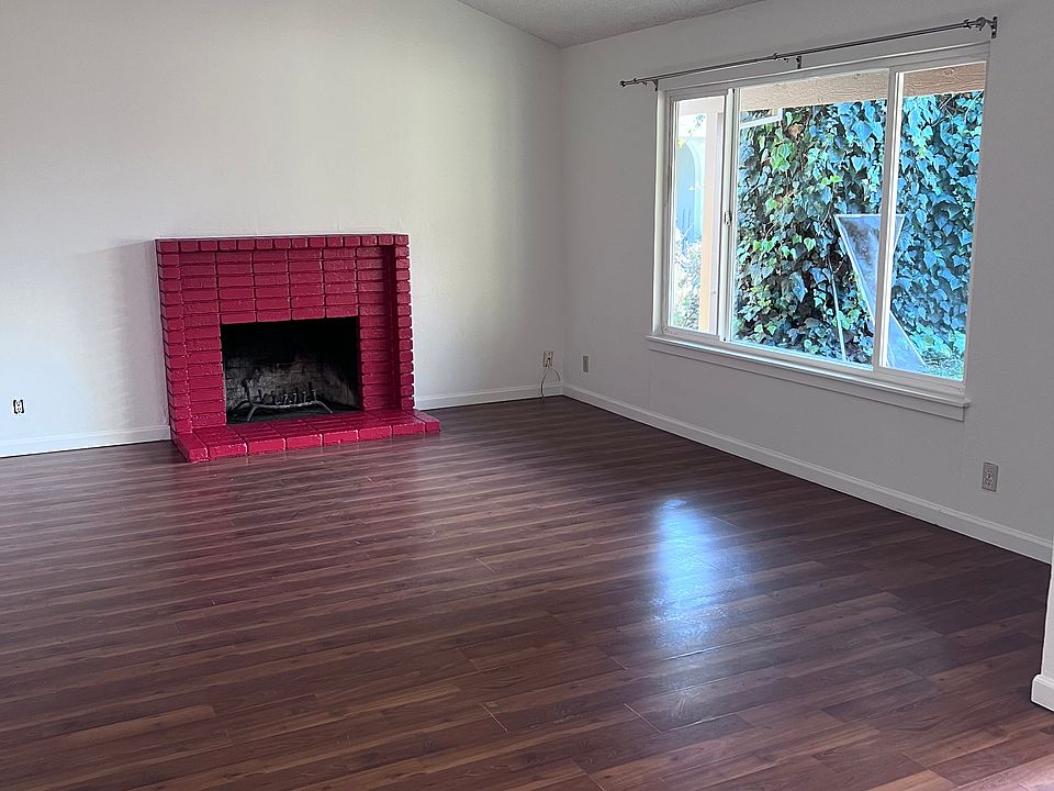 1st image of 3868 Muir Place Ct