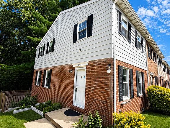 3rd image of 8217 Parham Ct