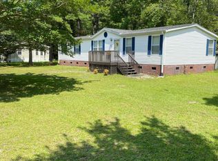 402 Old Church Rd, Swansboro, NC 28584