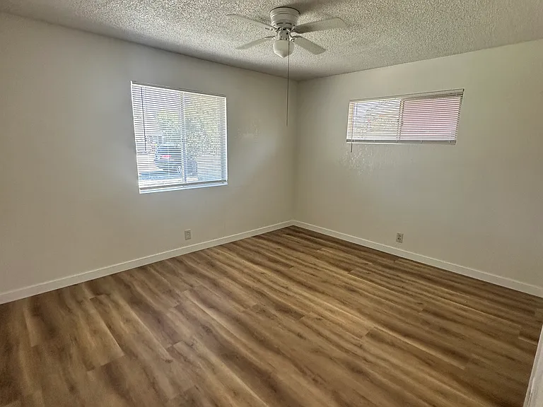 941 Leslie Dr — Photo 14