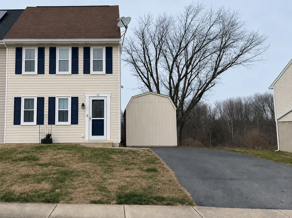 19 Pickford Dr, Lancaster, PA 17603