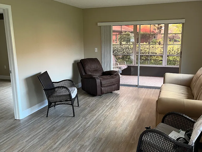 4022 Davit Dr — Photo 11