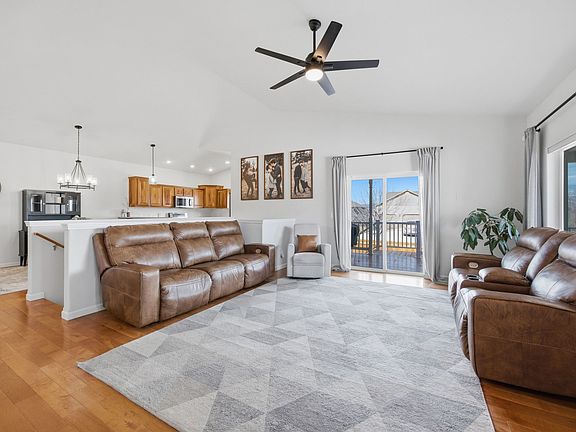 5th image of 6001 Hobson Ln