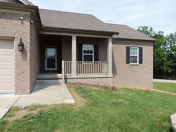 3rd image of 109 Hackberry Ct