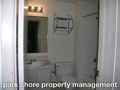 4th image of 1319 NW Slate Ln
