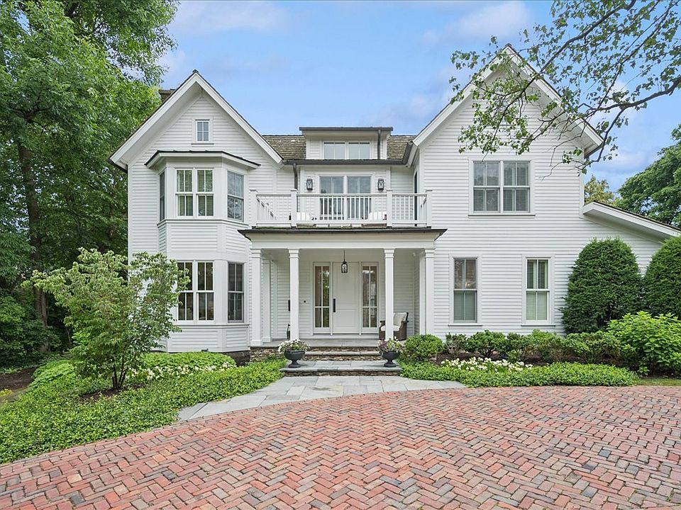 1st image of 785 Mount Pleasant St