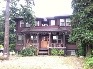 10516 20th Ave NE, Seattle, WA 98125