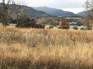 406 E Oberlin Rd, Yreka, CA 96097