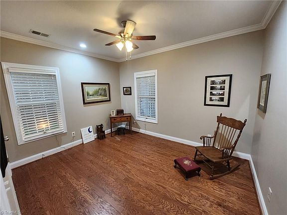 5th image of 443 Kenville Green Ct