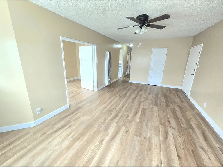 13415 Bailey St — Photo 3