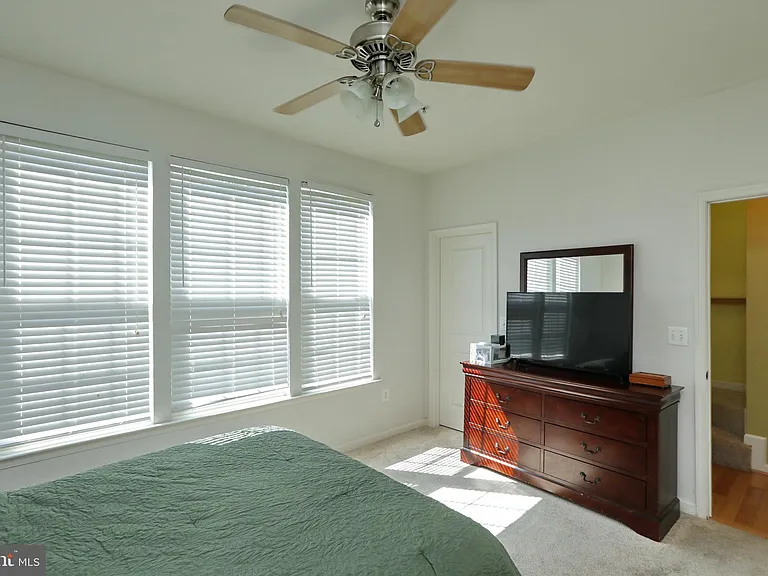 31 Steeplechase Dr — Photo 27